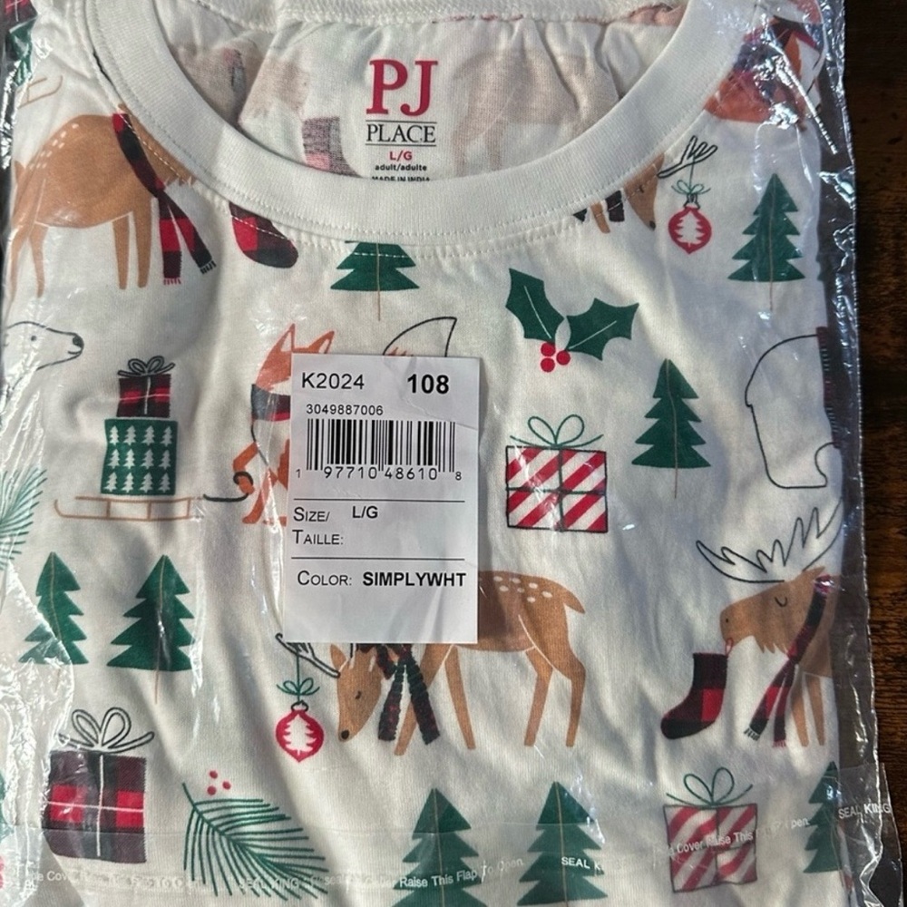 UNISEX Size Large Holiday Pajamas - Picture 7 of 9